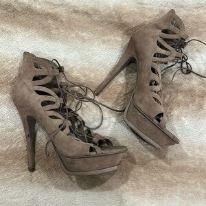 Saint Laurent tan Suede Platform heels lace up